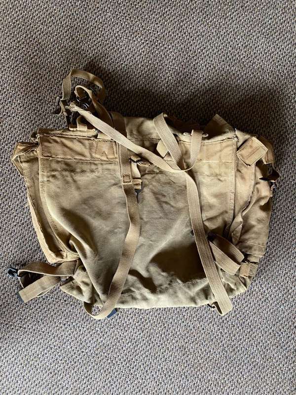 RHODESIAN PATTERN 62,LARGE BACK PACK MAKER STAMPED AND DATED-GOOD AND COMPLETE CONDITION