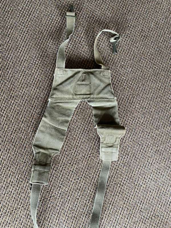 RHODESIAN PATTERN 62 YOKE PADDED-OLIVE GREEN WEBBING-GOOD AND COMPLETE CONDITION