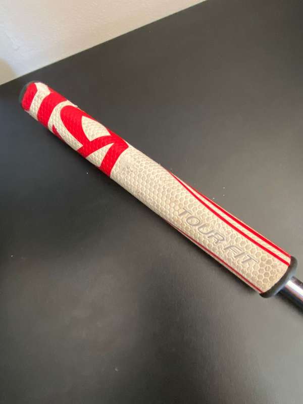 CLEVELAND PUTTER-PLEASE LOOK AT PICS-OVERALL LENGTH 93 CM
