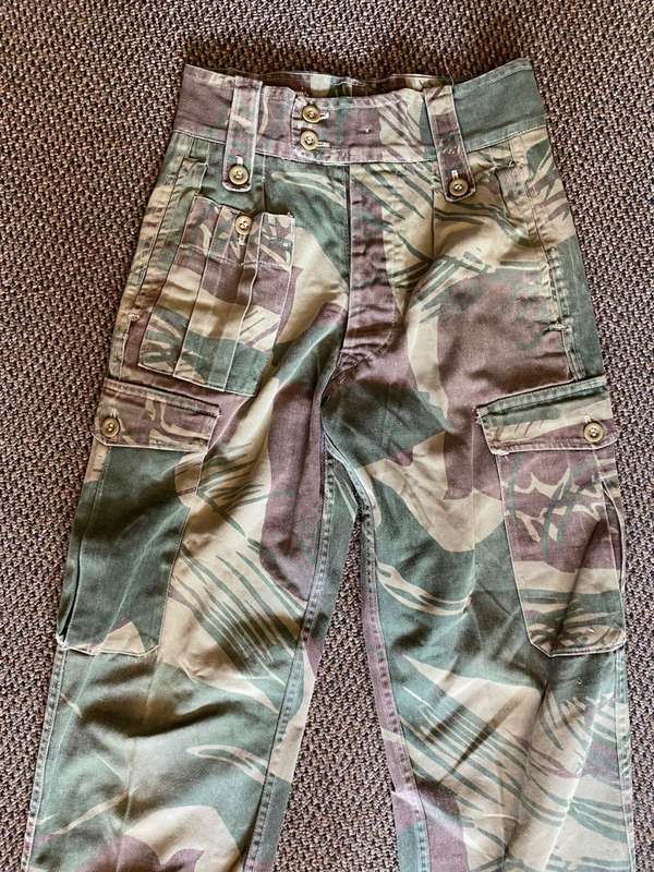 ORIGINAL BATTLE USED,RHODESIAN CAMO TROUSERS SIZE 28-INSIDE LEG MEASURES 71 CM-ALL BUTTONS INTACT-US