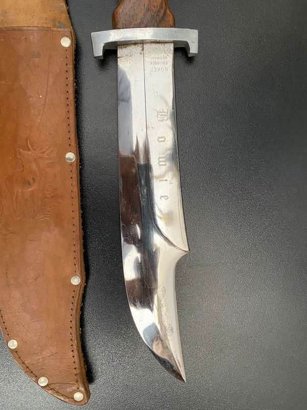 VERY LARGE ORIGINAL BOKER/SOLINGEN GERMANY,BOWIE KNIFE WITH LEATHER SHEATH-OVERALL LENGTH 34,5 CM-GO