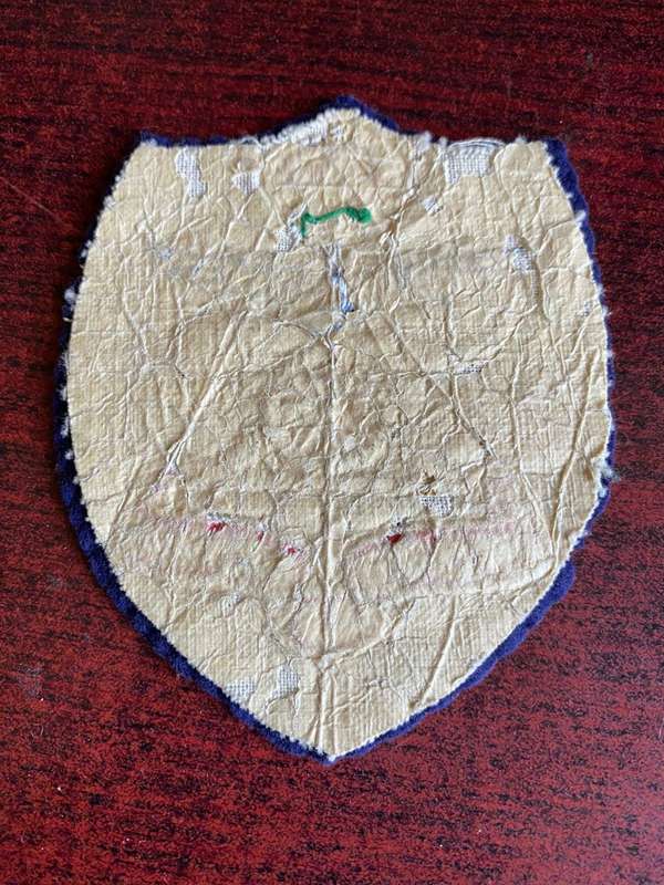 SA AMPHIGARIOUS BADGE-WORN IN THE THIRTIES ONLY BY OFFICERS QUALIFIED IN BOTH AIR AND ARTILLERY DUTI