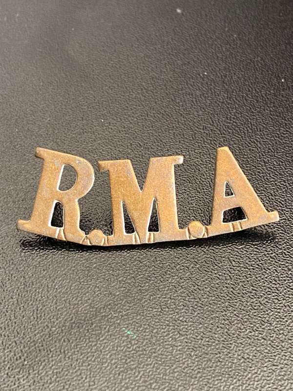 WW1 ROYAL MARINE ARTILLERY TITLE- 2 LUGS