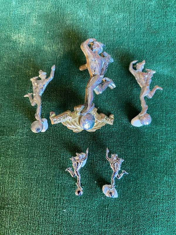 SA CORPS OF SIGNALS CAP,2 X COLLARS AND 2 X MESS DRESS COLLARS-ALL LUGS + PINS INTACT-WORN FROM 1959