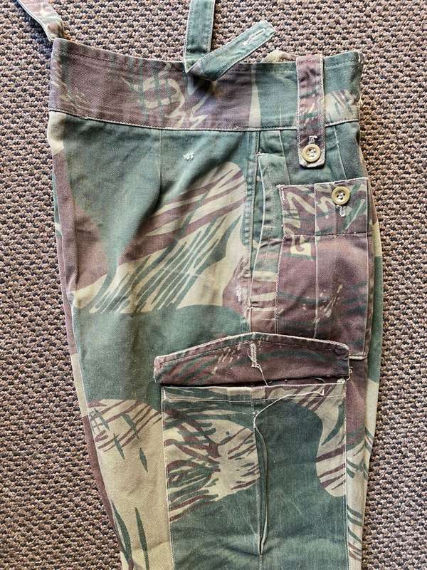 RHODESIAN CAMO TROUSERS-SIZE 30-PIPE LENGTH OF 71 CM-USED BUT GOOD CONDITION- 5 BUTTONS MISSING