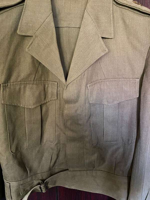 SA BUNNY JACKET-PURE WOOL LABEL-DATED 1972-SIZE MEDIUM-MEASURES 53 CM ARMPIT TO ARMPIT -GOOD CONDITI