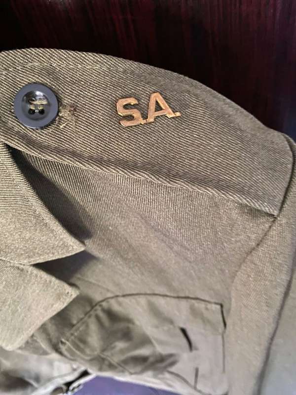 SA BUNNY JACKET-PURE WOOL LABEL-DATED 1972-SIZE MEDIUM-MEASURES 53 CM ARMPIT TO ARMPIT -GOOD CONDITI