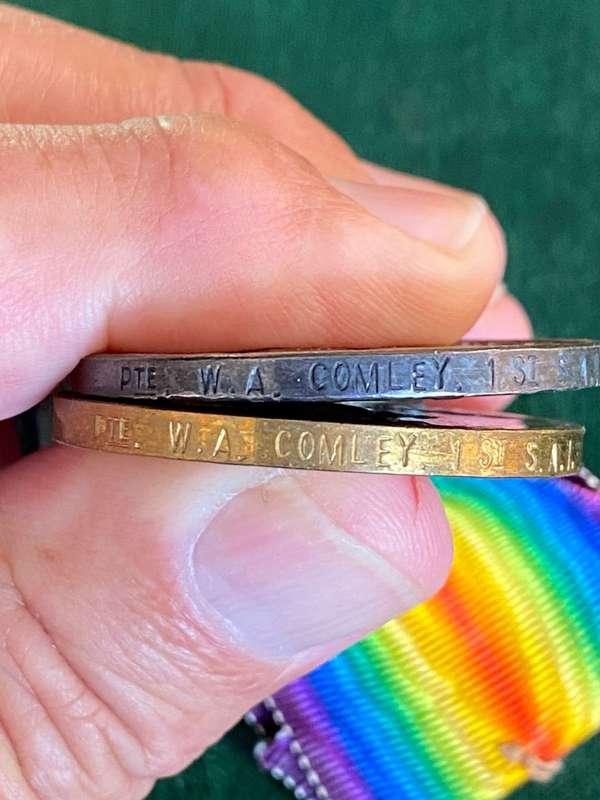 WW1 PAIR-BOTH NAMED TO PTE W.A. COMLEY 1ST S.A.I.