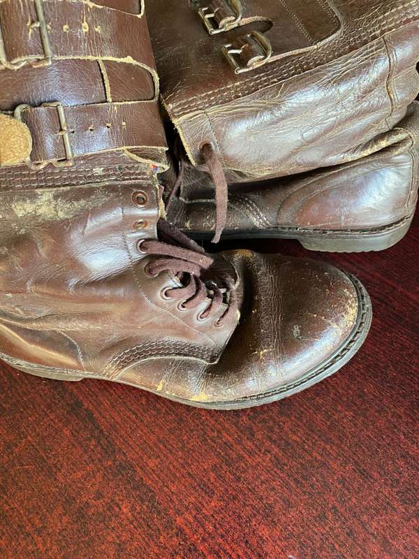 RHODESIAN MILITARY ISSUE,BOOTS -A SIZE 7-FAIRLY GOOD CONDITION-CONSIDERING AGE