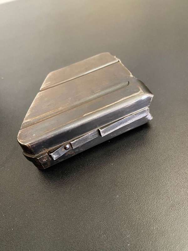 WW1 NO 1 MK 3, .303 RIFLE MAGAZINE-10 ROUND-GOOD WORKING CONDITION,WITHOUT ANY RUST
