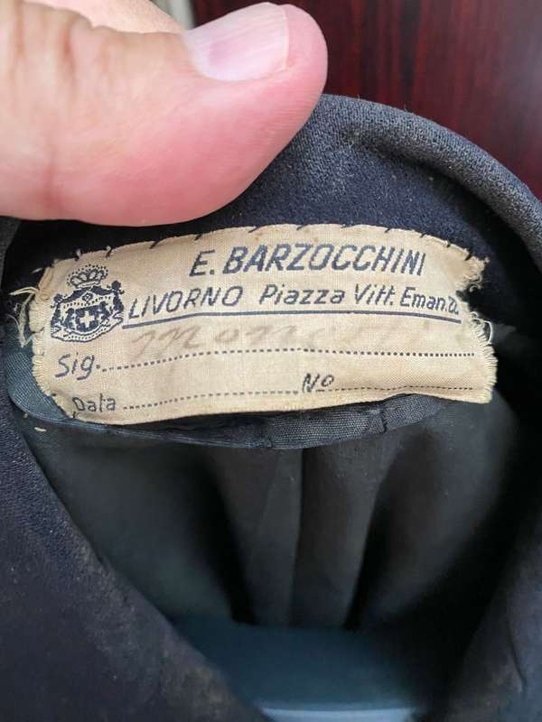 AUTHENTIC ITALIAN WW2 NAVY OFFICER MEDICAL BRANCH TUNIC- STILL IN GOOD CONDITION
