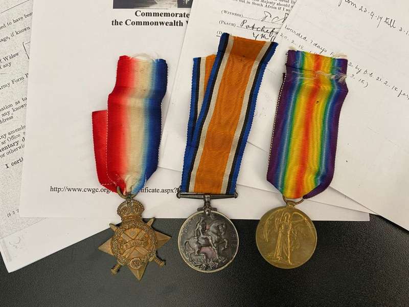 WW1 TRIO AWARDED TO PRIVATE ANDREW FRANK HOFFMAN-6497-1ST REGT. SA INF. (DULLINANS HORSE) 15 PAGES O