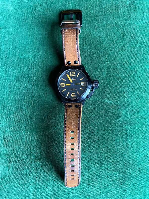 TW STEEL BLACKMENS WATCH,WITH BROWN LEATHER STRAP-CASE SIZE 45M-PERFECT WORKING CONDITION