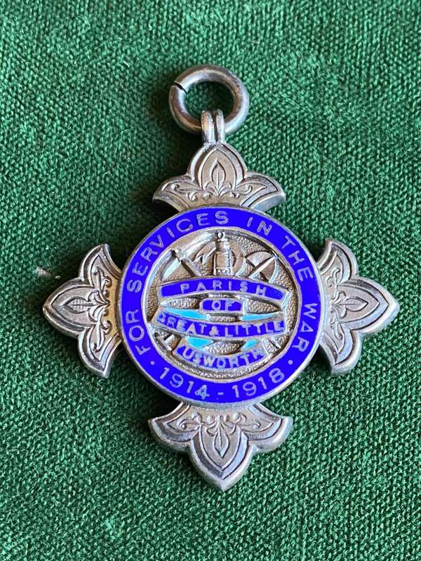 STERLING SILVER (WEIGHT 14,4 G) SERVICES IN THE WAR 1914-1918 BADGE-ENGRAVED WITH THE NAME WM. J BUD