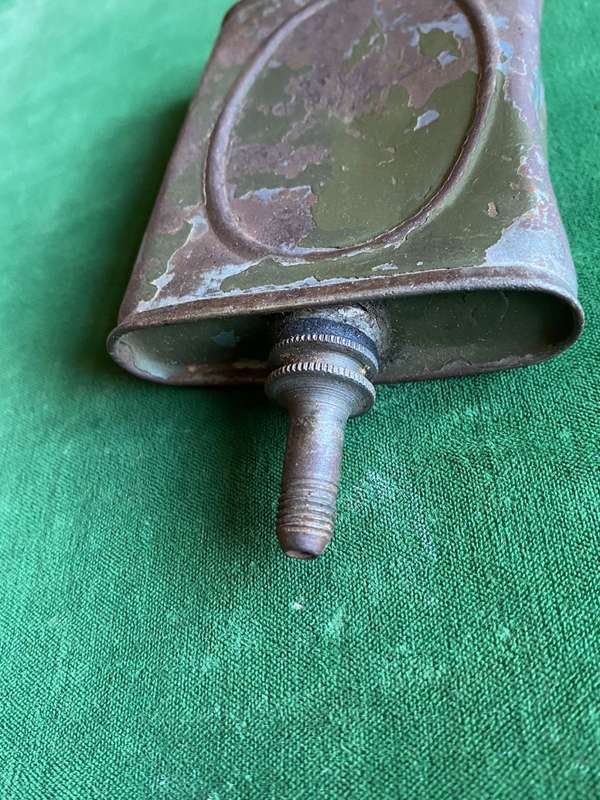 WW2 MACHINE GUN OIL CAN
