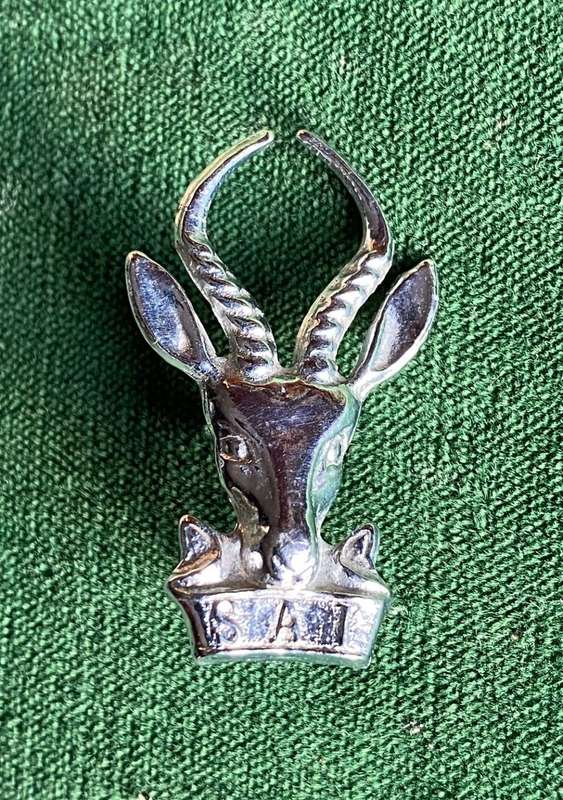 SA INFANTRY CORPS CHROME BERET BADGE WITH LUGS-WORN POST 1976