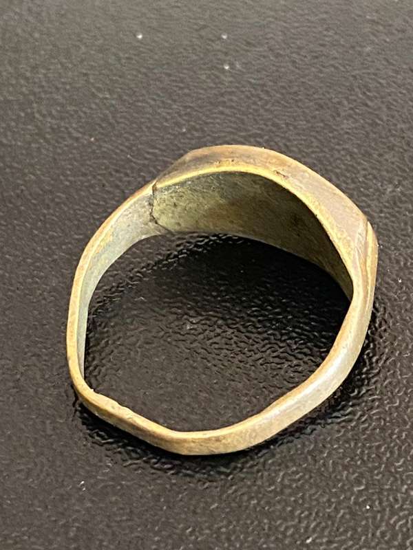 ORIGINAL WW2 ITALIAN RING