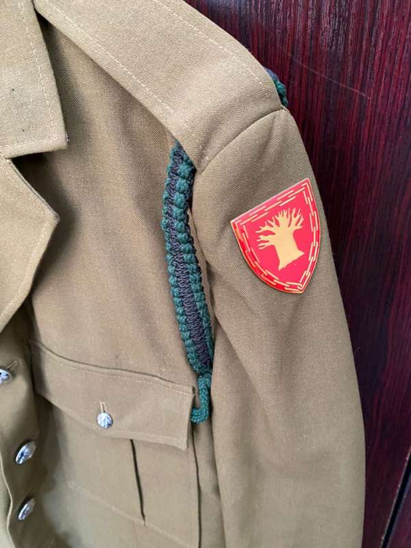 SA STEPOUT JACKET,WITH LANYARD RANKS AND FLASHES-SIZE LARGE-MEASURES 58CM ARMPIT TO ARMPIT-COMES WIT