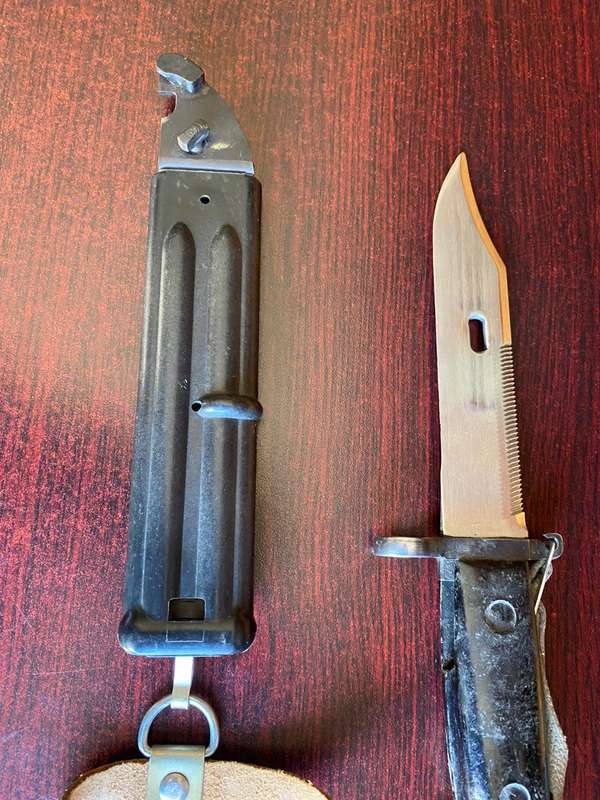 EAST GERMAN AKM 59 BAYONET WITH SCABBARD-THE KILT OF THE BAYONET NEEDS SOME CLEANING,OTHERWISE GOOD