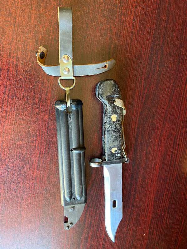 EAST GERMAN AKM 59 BAYONET WITH SCABBARD-THE KILT OF THE BAYONET NEEDS SOME CLEANING,OTHERWISE GOOD