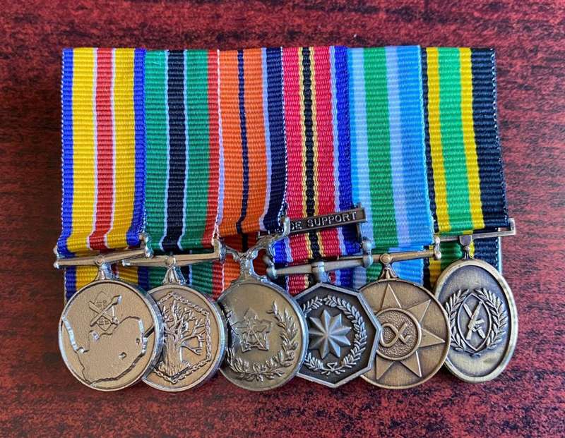 MOUNTED MINIATURE MEDAL GROUP