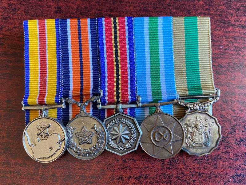 MOUNTED MINIATURE MEDAL GROUP