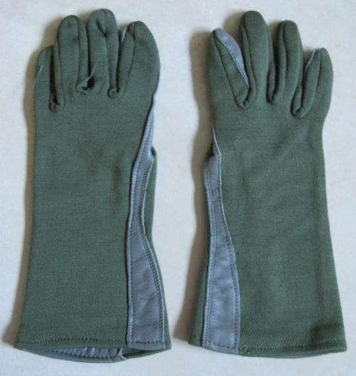 SAAF PILOTS FLYING GLOVES LABELLED HYDRAULIK GLOVE SIZE 11 (X-LARGE CODE 5).