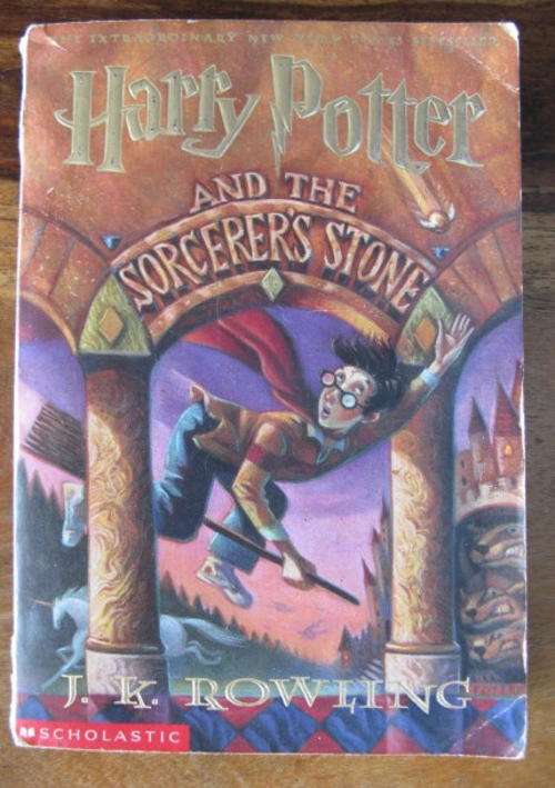 HARRY POTTER AND THE SORCERE'S STONE BY J.K. ROWLING