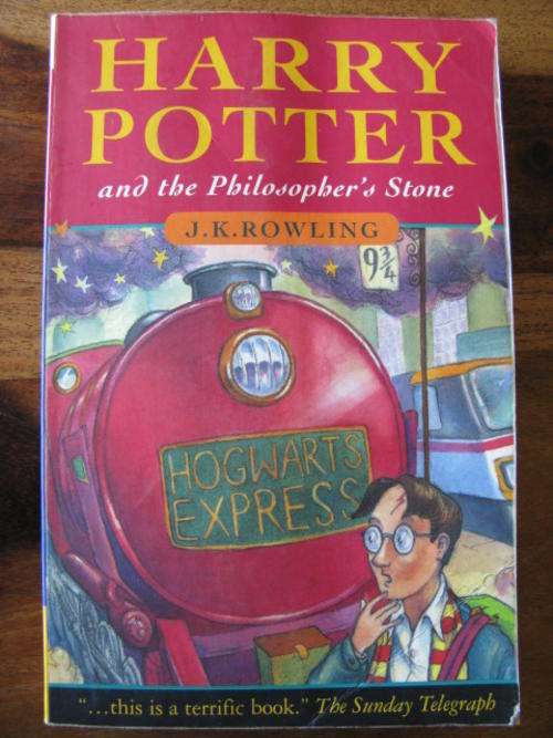 HARRY POTTER AND THE PHILOSOPHER'S STONE - 1ST EDITION PUBLISHED IN GREAT BRITAIN 1997