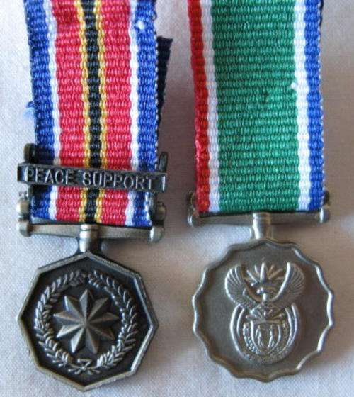 SANDF GSM WITH PEACE SUPPORT CLASP & MEDAL FOR LOYAL SERVICE - MINIATURE MEDALS.