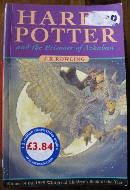 HARRY POTTER & THE PRISONER OF AZKABAN.  1ST EDITION PUBLISHED IN GREAT BRITAIN IN 1999