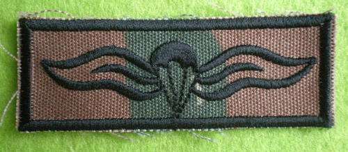 SA ARMY PARA QUALIFICATION BREAST BADGE-BLACK EMBROIDERED ON SOLDIER 2000 CAMO