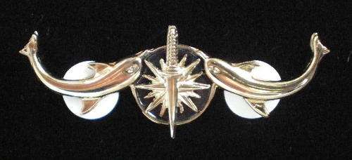 SA NAVY SUBMARINERS GILDING METAL & ENAMEL,COMMANDING OFFICERS MESS DRESS BREAST BADGE-APPROVED & MA