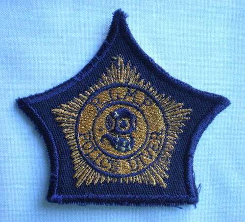 LESOTHO MOUNTED POLICE DIVER HELMET CLOTH BADGE-RARE-EMBROIDERED-YELLOW ON BLUE