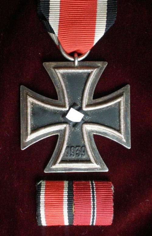 GERMAN WW2 IRON CROSS 2ND CLASS 1939-(EISERNESS KREUZ 11 KLASSE) MONEY BACK GUARANTEE,ORIGINAL-SWAST