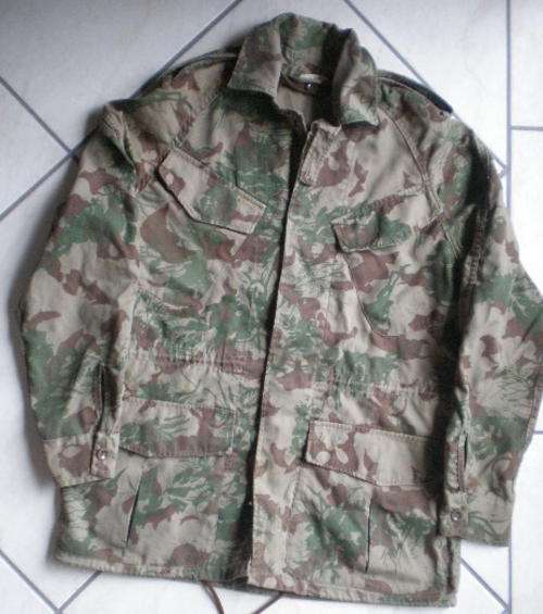 SA POLICE SPECIAL TASK FORCE 2ND PATTERN CAMO JACKET-SIZE SMALL,MEASURES 56CM ARMPIT TO ARMPIT-LABEL