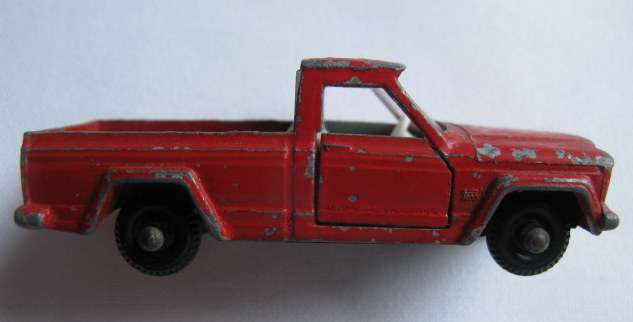 JEEP GLADIATOR NO 71 MADE IN ENGLAND BY LESNEY-MEASURES 65 MM