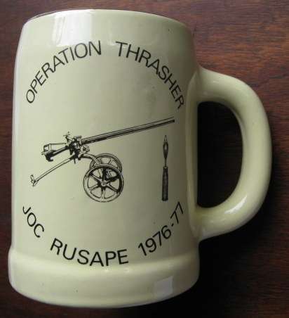RHODESIAN MUG-OPERATION THRASHER JOC RUSAPE 1976-77-NORBEL POTTERIES MAKERS STAMP-HEIGHT 13CM-NO DAM