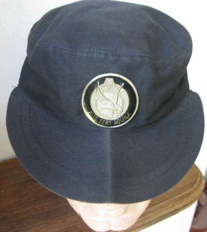 AWB YSTERGARDE BLACK FLAP CAP-SIZE 57-VERY GOOD CONDITION-BLACK ENAMEL CAP BADGE-SCARCE
