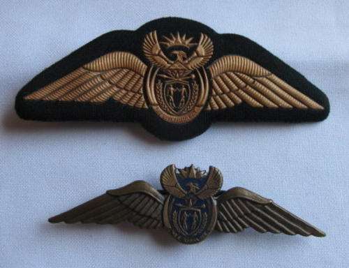 SAAF PILOTS WINGS IN BRONZE-WORN POST 2003-ONE TUPPER& ONE METAL-THE METAL WING WITH MAGNETIC FASTEN
