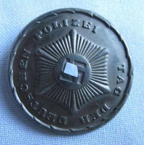 WW2 GERMAN POLICE TINNIE-STICK PIN INTACT