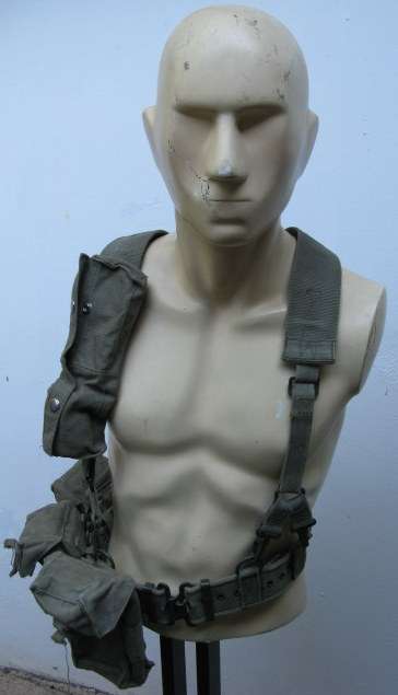 MIXED RHOSDESIAN KIT AS WORN DURING THE RHODESIAN BUSH WAR-SADF YOKE WITH WATER BOTTLE-RHODESIAN WEB