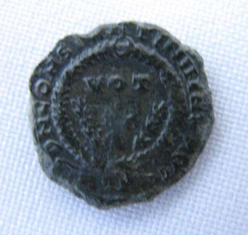 ROMAN BRONZE COIN-CONSTANTINE 1-307-337 AD-DIAMETER 17MM