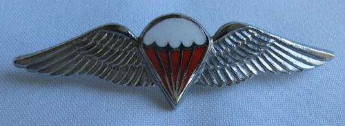 SA PARACHUTE FREEFALL CHROMED & ENAMEL WING-WORN FROM THE 1970'S- 2PINS