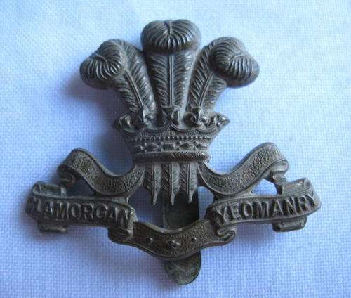 GLAMORGAN YEOMANRY CAP BADGE-SLIDER INTACT