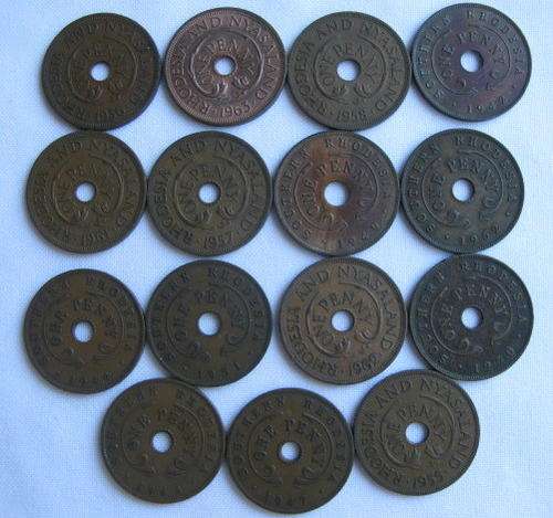 SOUTHERN RHODESIA & NYASALAND ONE PENNY:FOLLOWING DATES SOLD TOGETHER:1942/43/44/47/49/50/51/52/55/5