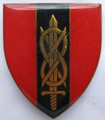 SHOULDER FLASH - PROVOST SCHOOL - 3 PINS - ORIGINAL