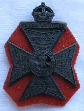 THE KINGS ROYAL RIFLES CAP BADGE - PLASTIC ECONOMY VERSION - WW2