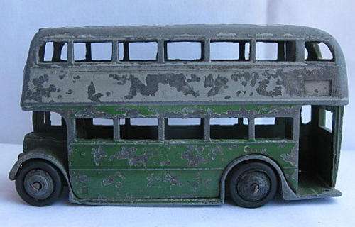 DINKY TOYS DOUBLE DECKER BUS MADE BY MECCANO LTD. IN ENGLAND