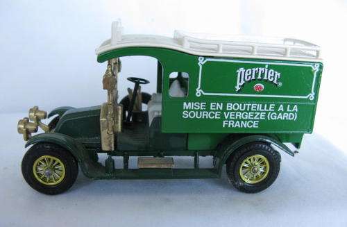 MATCHBOX MODELS OF YESTERYEAR NO Y25 - 1983 RENAULT MADE IN ENGLAND - MEASURES 98MM
